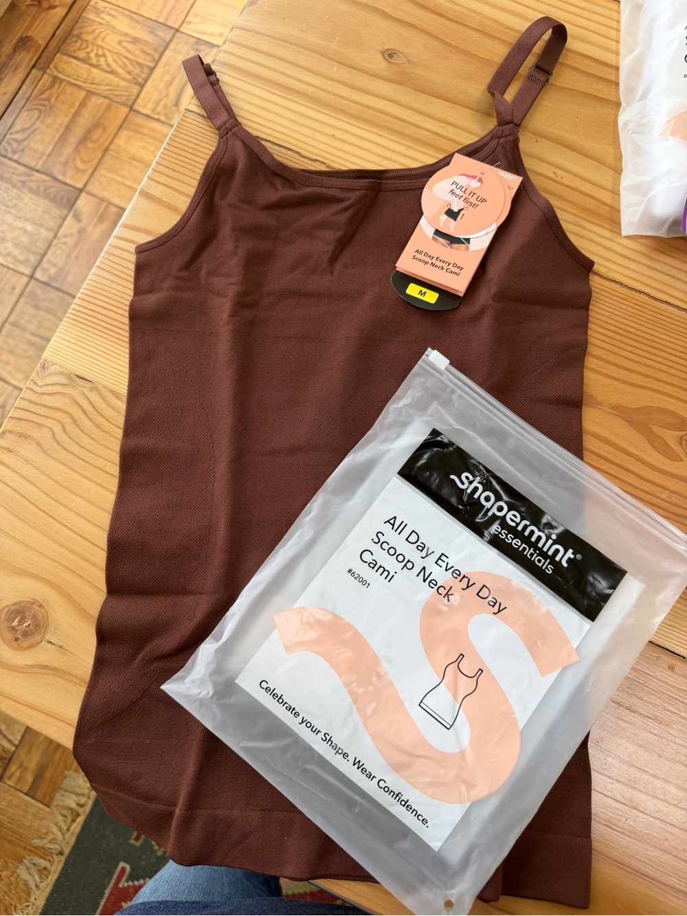 Shapermint Essentials Women's Scoop Neck Cami - Brown